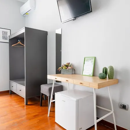 Salotto Napoletano 381 * Napoli